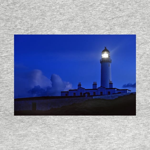 Mull of Galloway Lighthouse light flash at night, Scotland by richflintphoto